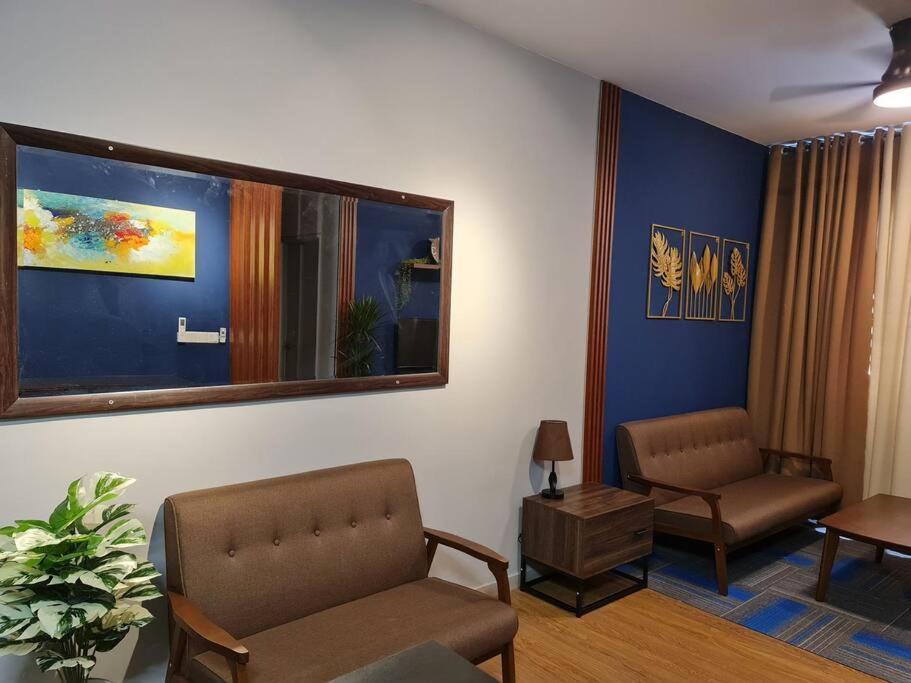 Luxury Tangerine Klia *